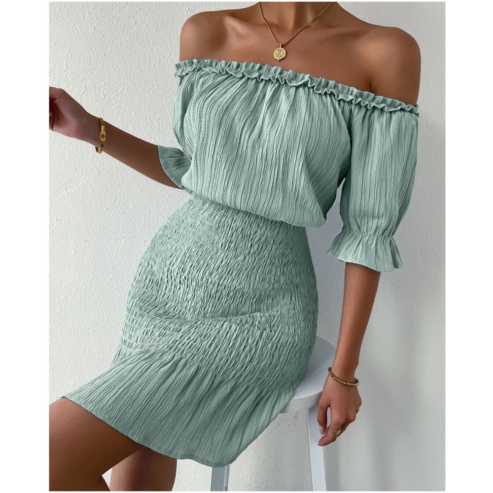 Boho Off shoulder Ruffle Dress - Picture 3 of 10